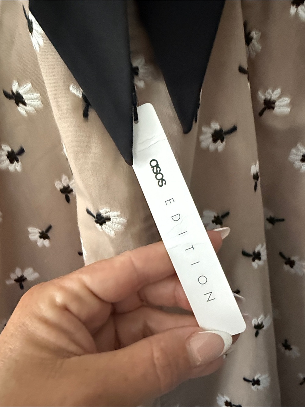 ASOS Beige Floral Maxi Dress with Black Bow - Picture 3 of 5